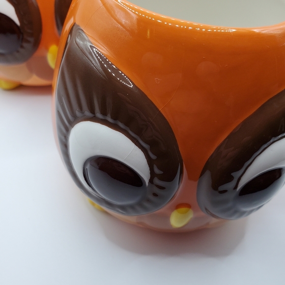 Two Mesa Home Products Big Eyed Owl Coffee Mugs Orange Brown Ceramic Left Handed - Picture 7 of 10